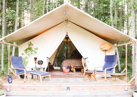 The difference between camping and glamping
