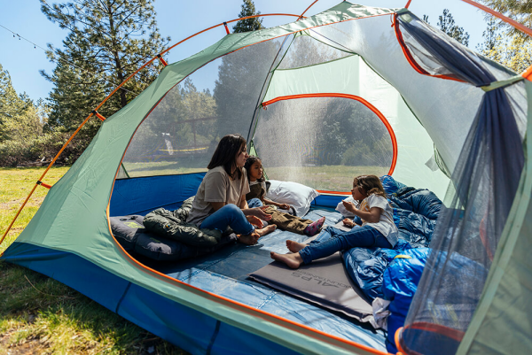 How to Choose the Right Family Camping Tent？