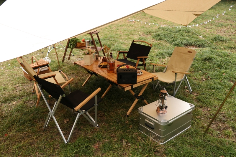 How To Choose the Material for Camping Table and Chair?