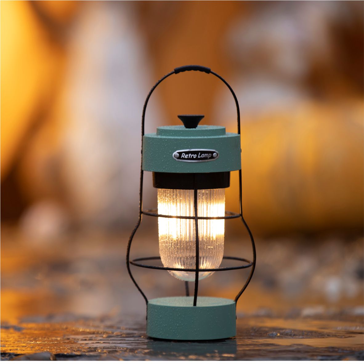 Retro Camping Railroad Style Vintage Elegant Tent Light Rechargeable Outdoor Portable Camping White Lamp Lantern
